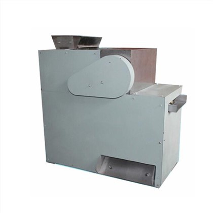 Stroj za rezanje badema