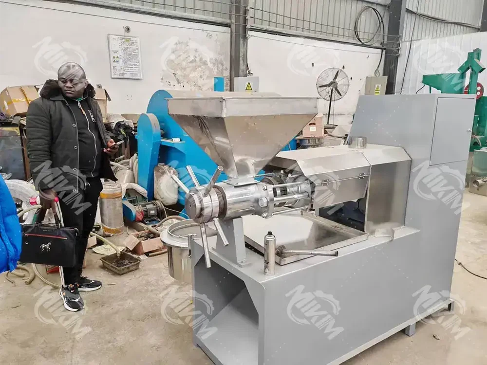 Dobrodošli kamerunskim kupcima da posjete našu tvrtku